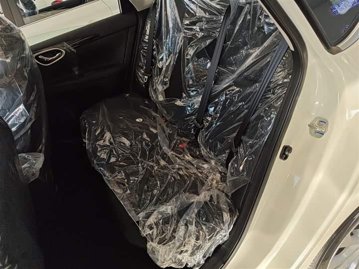 Фото 17 - Nissan Sylphy