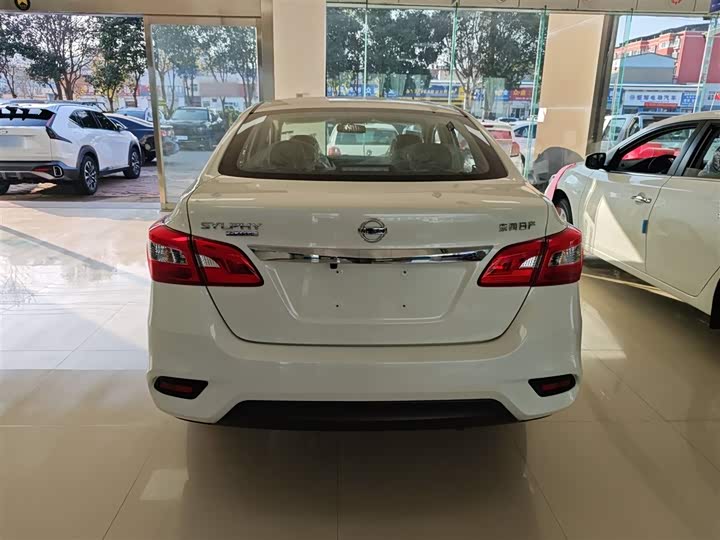 Фото 6 - Nissan Sylphy