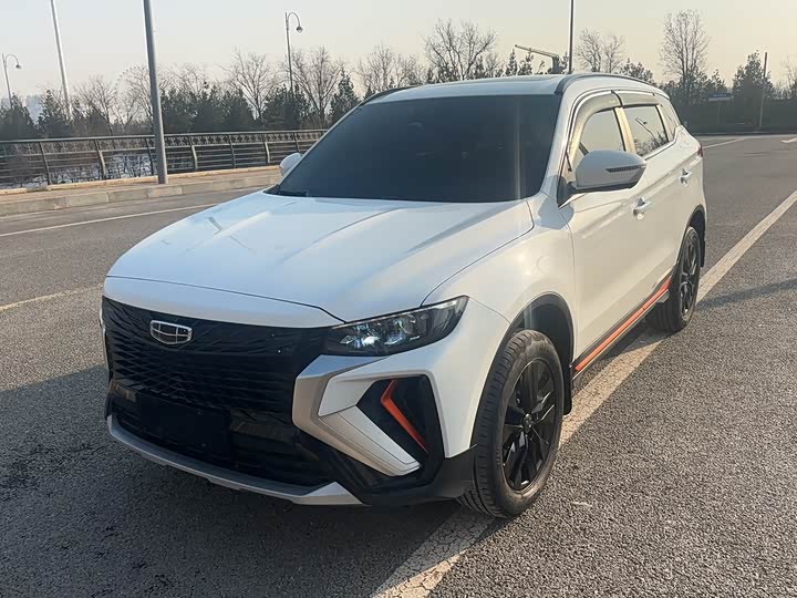 Фото 1 - Geely Atlas