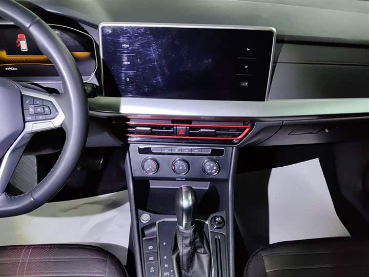 Фото 13 - Volkswagen Lavida