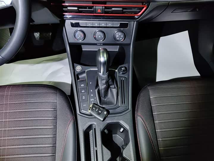 Фото 14 - Volkswagen Lavida