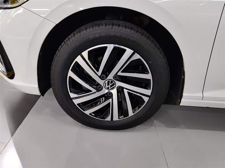 Фото 23 - Volkswagen Lavida