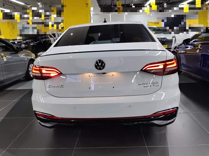 Фото 6 - Volkswagen Lavida