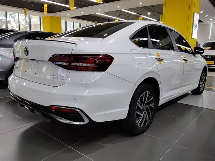 Фото 7 - Volkswagen Lavida