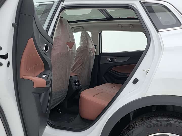 Фото 10 - Changan CS55 Plus