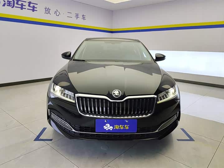 Фото 2 - Skoda Superb