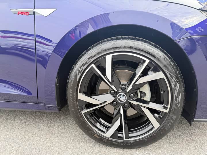 Фото 23 - Skoda Octavia Pro