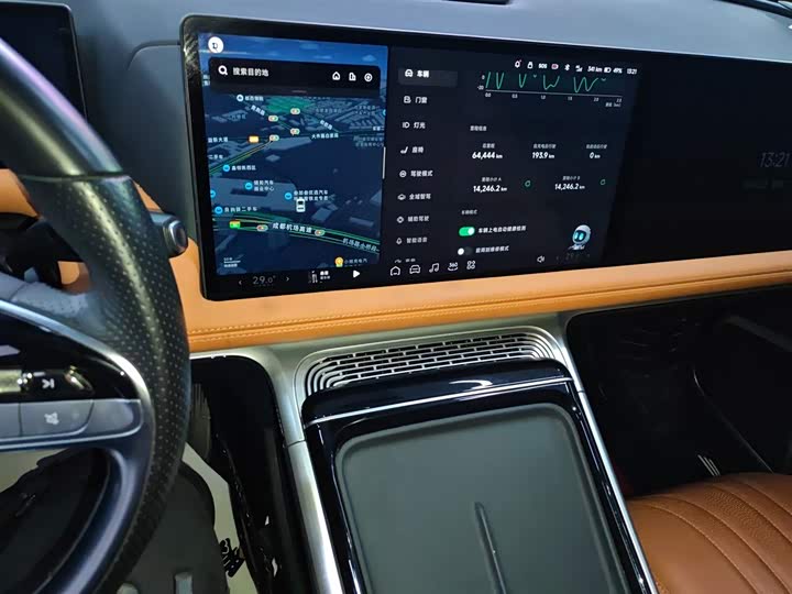 Фото 13 - XPeng G9