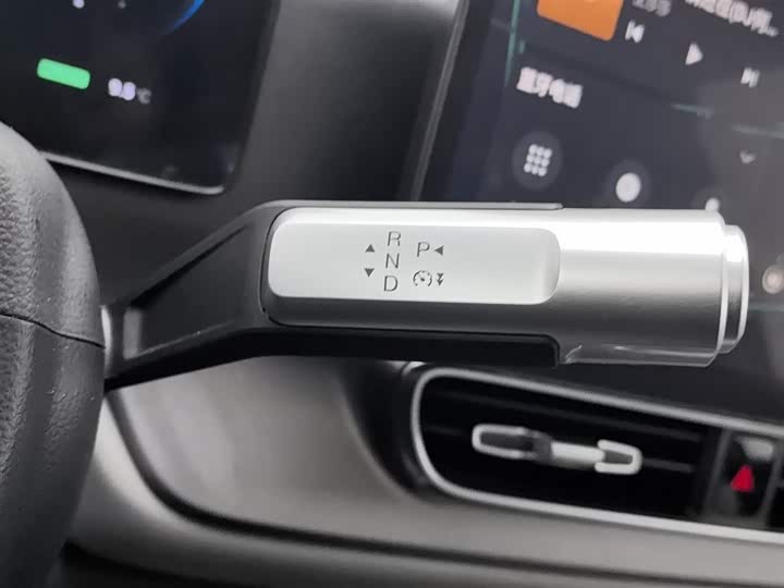 Фото 13 - GAC Aion V