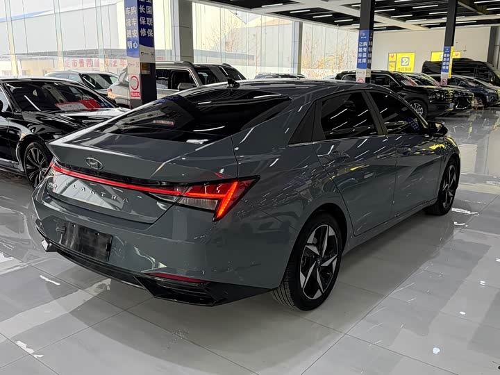 Фото 11 - Hyundai Elantra N line