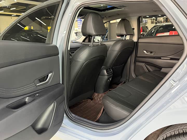 Фото 5 - Hyundai Elantra N line