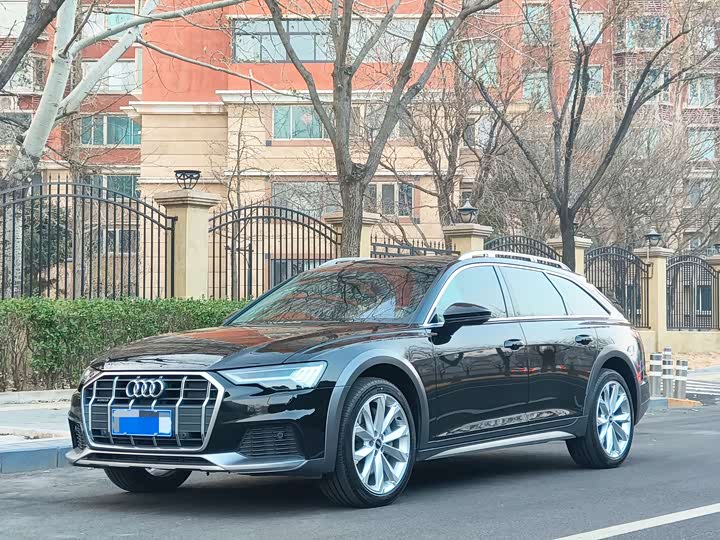 Фото 1 - Audi A6