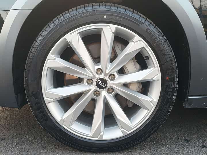 Фото 19 - Audi A6