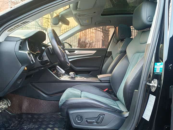 Фото 7 - Audi A6