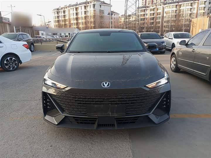 Фото 3 - Changan UNI-V