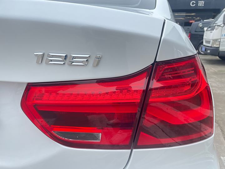 Фото 10 - BMW 1 Series