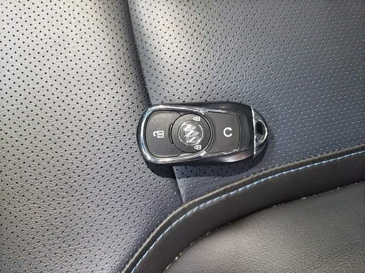 Фото 9 - Buick Velite 6