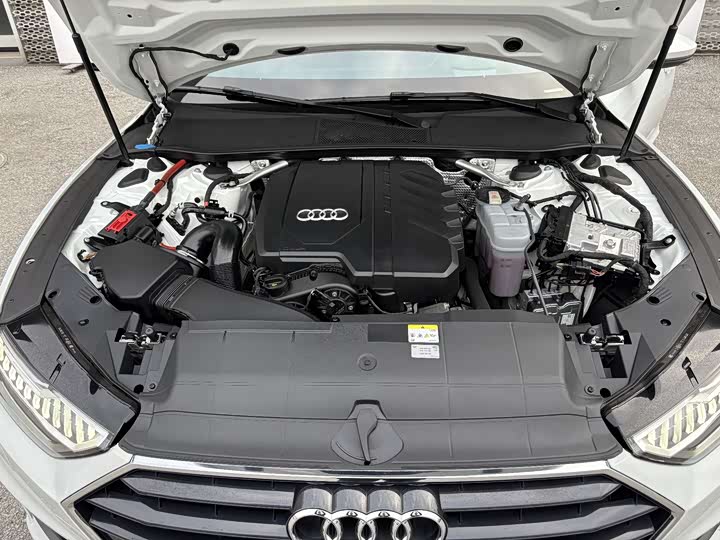 Фото 22 - Audi A7