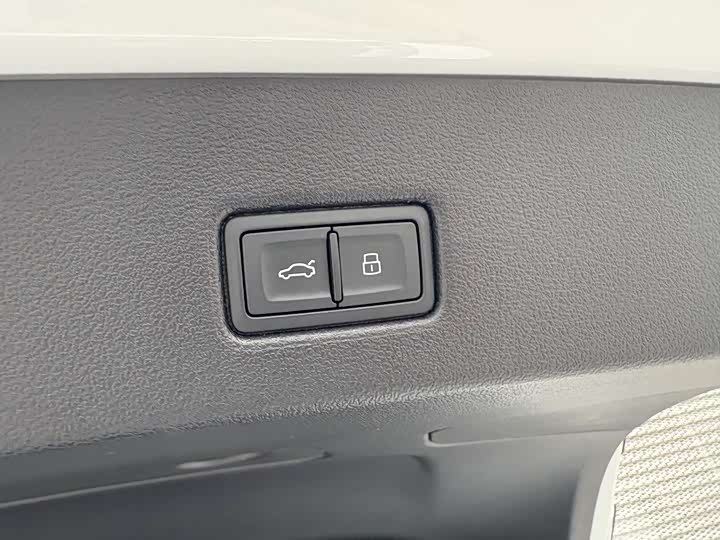 Фото 24 - Audi A7