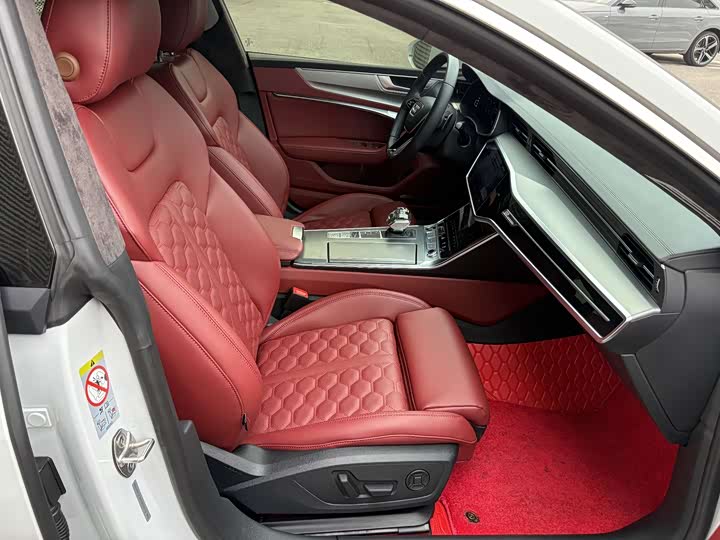 Фото 8 - Audi A7