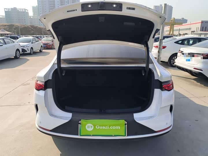 Фото 19 - BYD Qin L