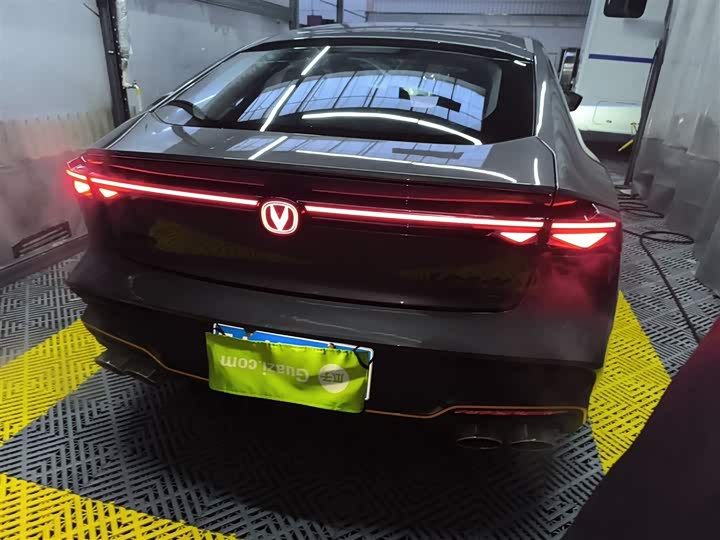 Фото 6 - Changan UNI-V