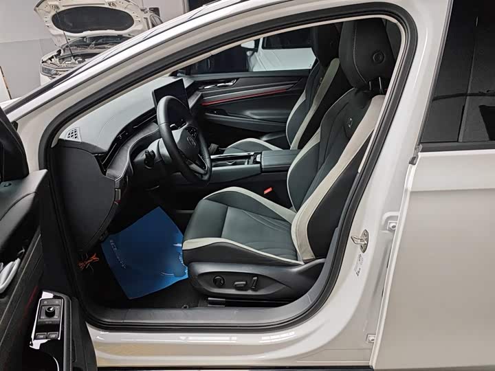 Фото 15 - Volkswagen ID.7 Vizzion