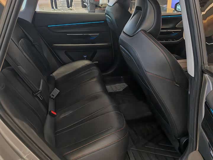 Фото 5 - XPeng P7