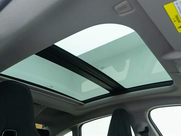 Фото 26 - BMW 2 Series