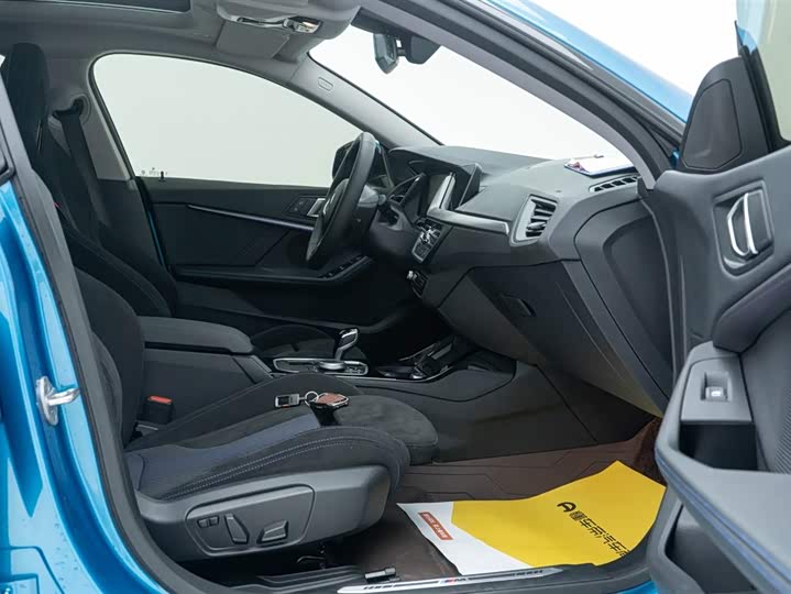 Фото 3 - BMW 2 Series