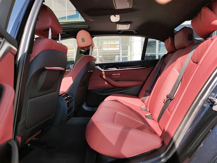 Фото 7 - BMW 5 Series