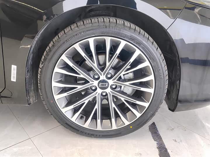 Фото 6 - Bestune B70