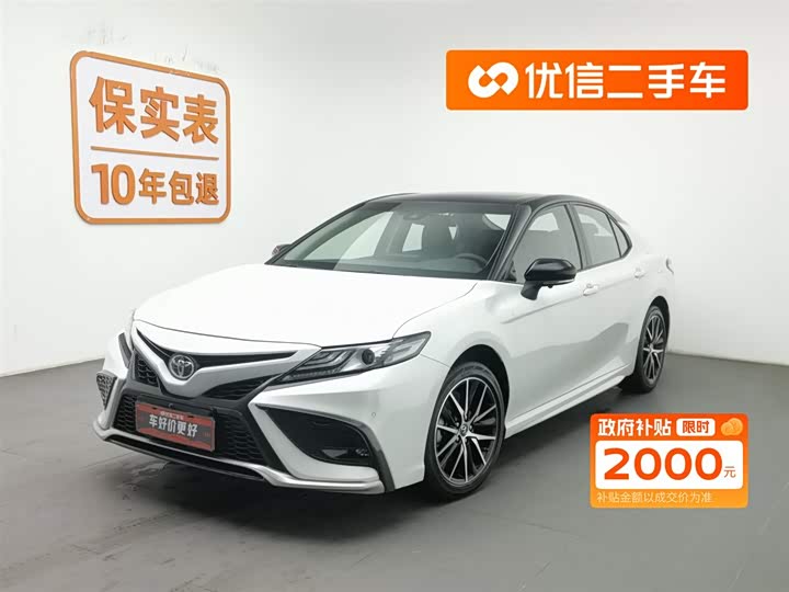 Фото 1 - Toyota Camry