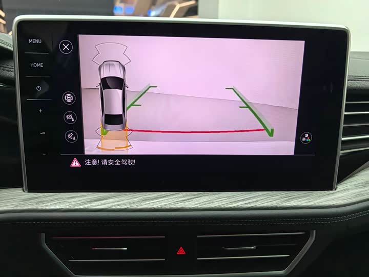 Фото 12 - Volkswagen Sagitar L