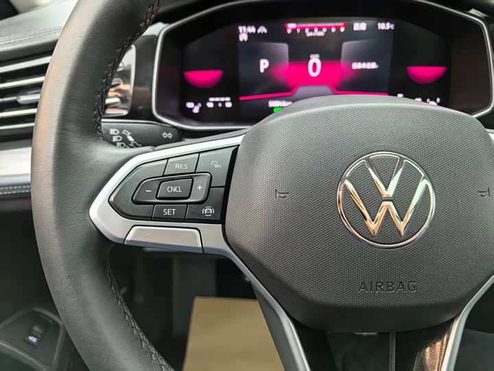 Фото 14 - Volkswagen Sagitar L