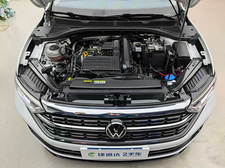 Фото 28 - Volkswagen Sagitar L