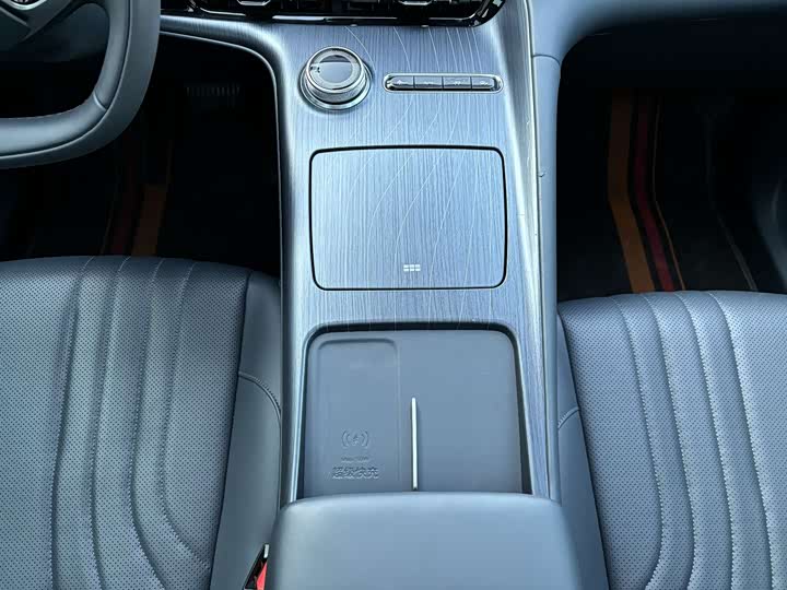 Фото 12 - Geely Galaxy E5