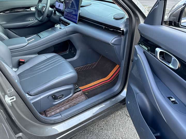 Фото 19 - Geely Galaxy E5