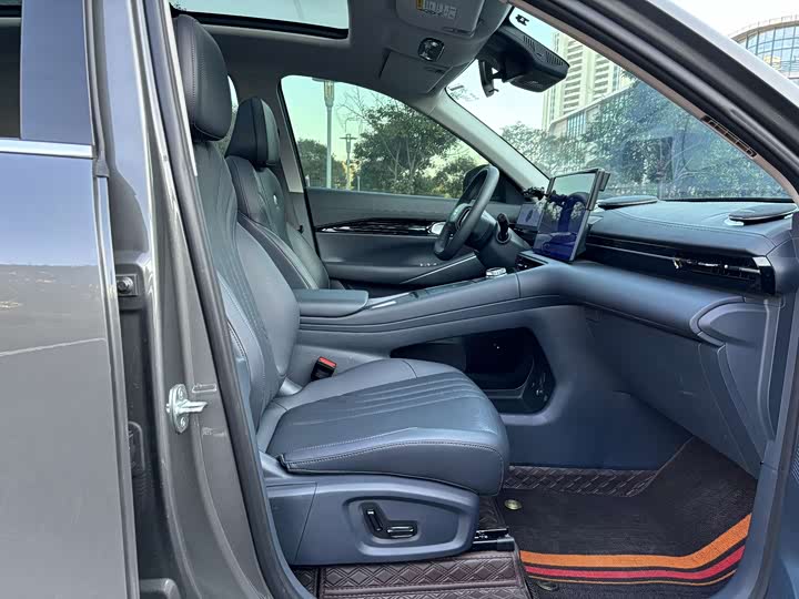 Фото 20 - Geely Galaxy E5