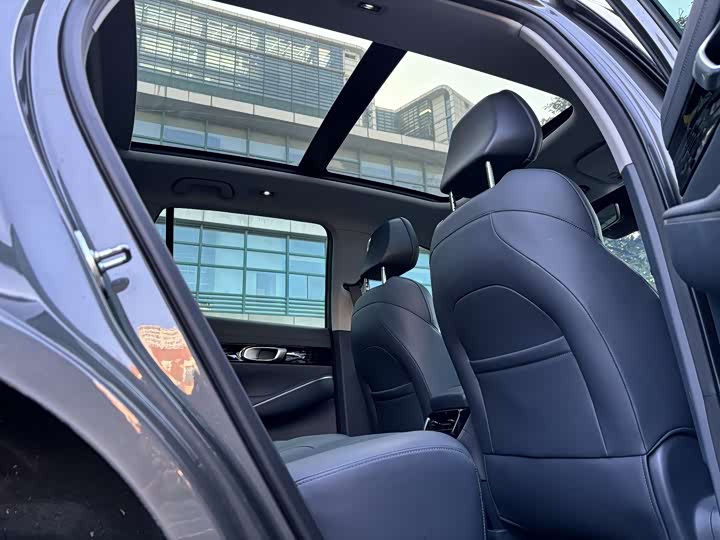 Фото 21 - Geely Galaxy E5