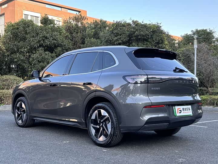 Фото 23 - Geely Galaxy E5