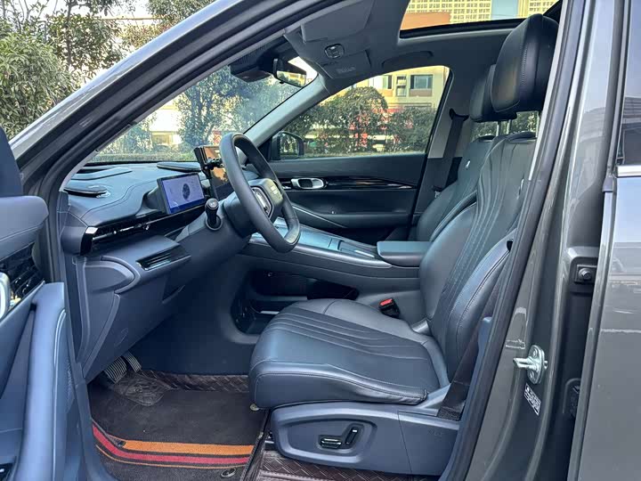 Фото 8 - Geely Galaxy E5