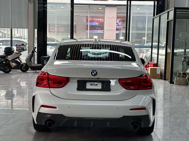 Фото 9 - BMW 1 Series