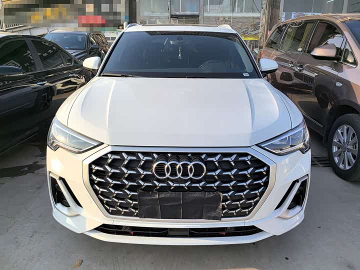 Фото 2 - Audi Q3