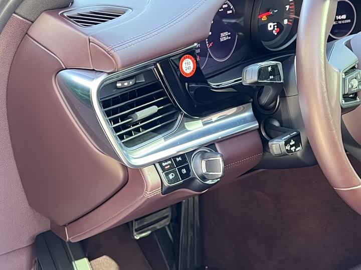 Фото 10 - Porsche Panamera