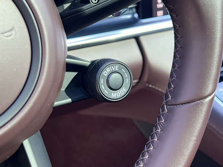 Фото 11 - Porsche Panamera