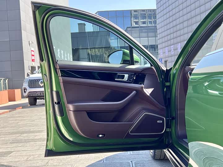 Фото 6 - Porsche Panamera