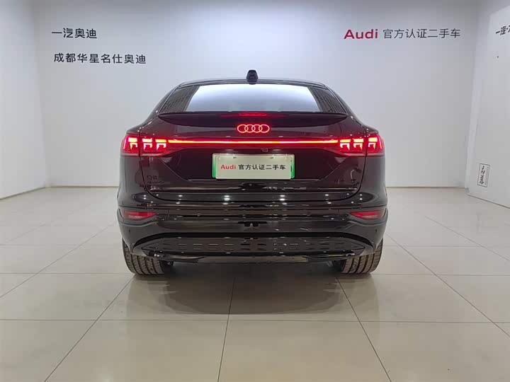 Фото 5 - Audi Q6L e-tron Sportback
