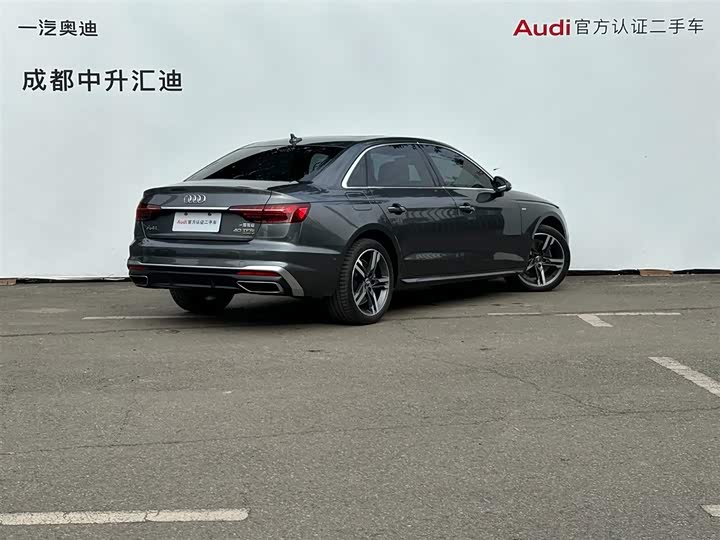 Фото 5 - Audi A4L