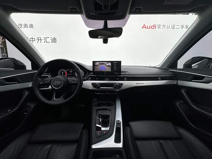 Фото 8 - Audi A4L